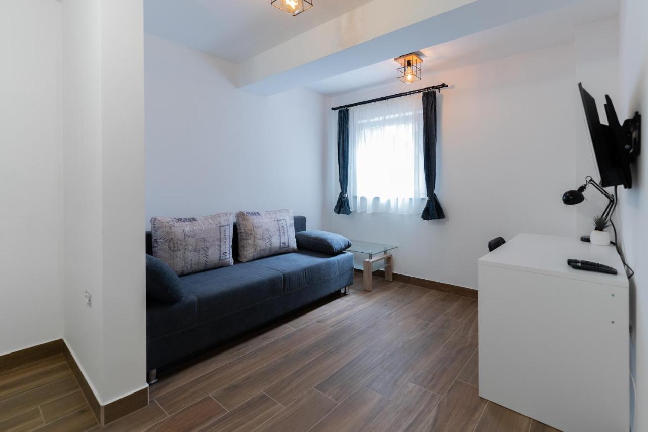 Tramontana And Maestral Apartment Izola Ngoại thất bức ảnh