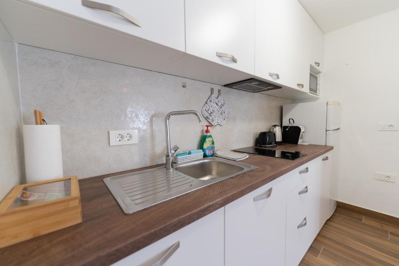 Tramontana And Maestral Apartment Izola Ngoại thất bức ảnh